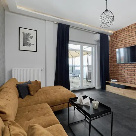 Stylish Kosciuszki Apartaments Near The Market Square With Free Garage Wroclaw By Noclegi Renters Екстер'єр фото