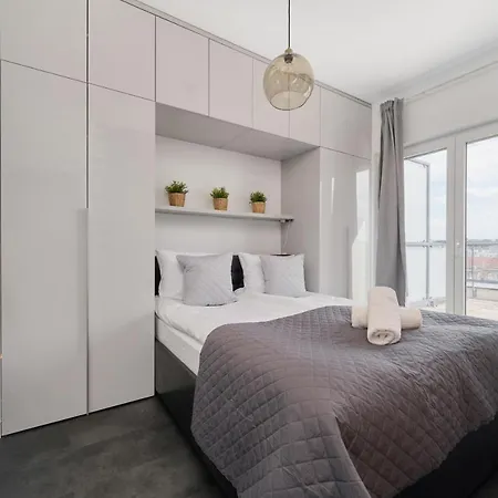 Stylish Kosciuszki Apartaments Near The Market Square With Free Garage Wroclaw By Noclegi Renters Екстер'єр фото