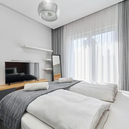 Stylish Kosciuszki Apartaments Near The Market Square With Free Garage Wroclaw By Noclegi Renters Екстер'єр фото