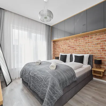 Stylish Kosciuszki Apartaments Near The Market Square With Free Garage Wroclaw By Noclegi Renters Екстер'єр фото