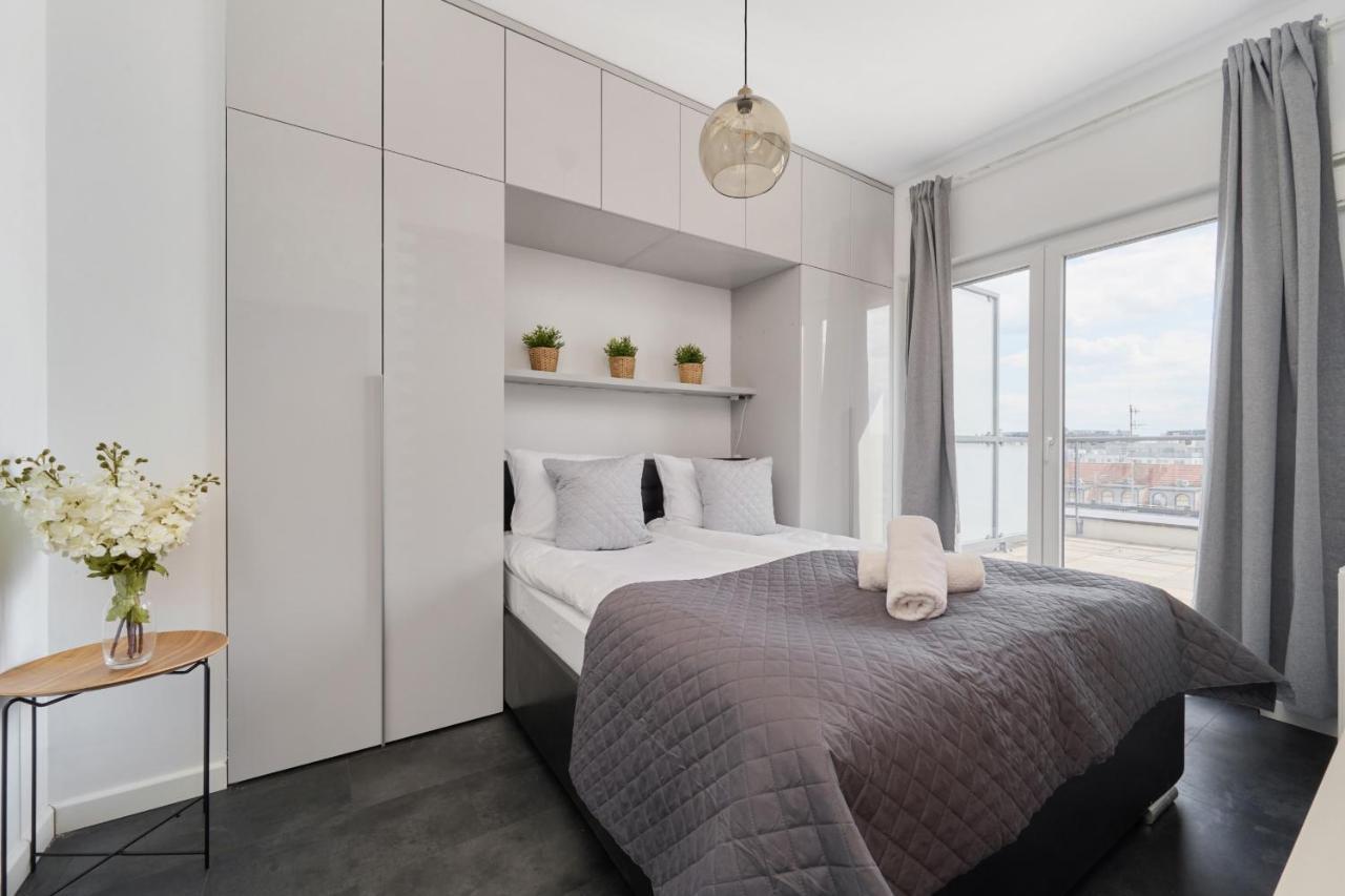 Stylish Kosciuszki Near The Market Square With Free Garage By Renters Apartment