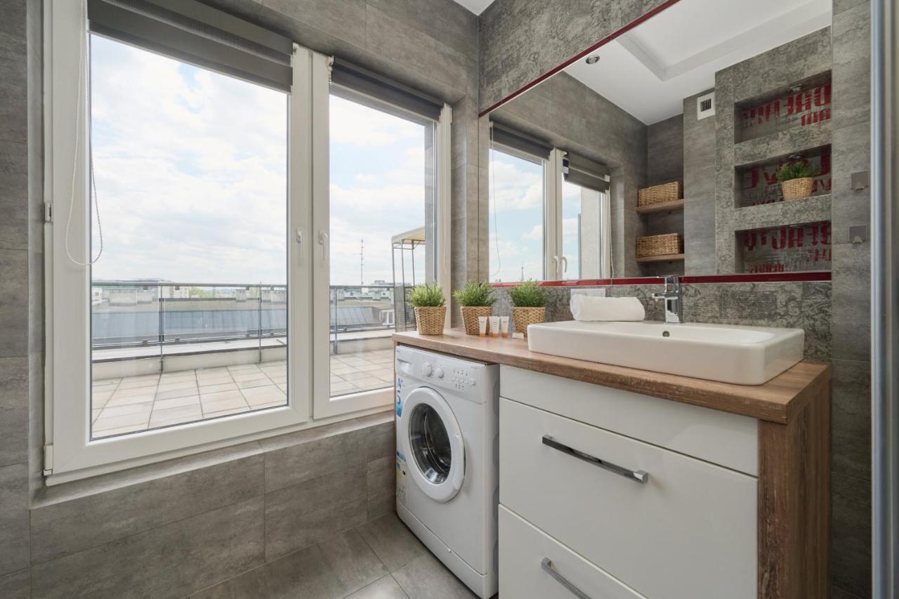 Stylish Kosciuszki Near The Market Square With Free Garage By Renters Apartment Wroclaw