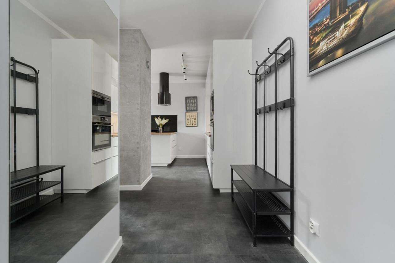 Stylish Kosciuszki Near The Market Square With Free Garage By Renters Apartment Wroclaw