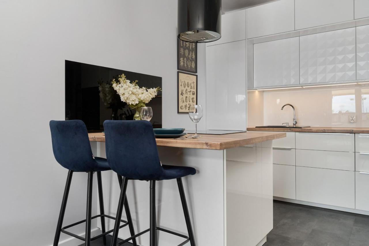 Stylish Kosciuszki Near The Market Square With Free Garage By Renters Apartment *