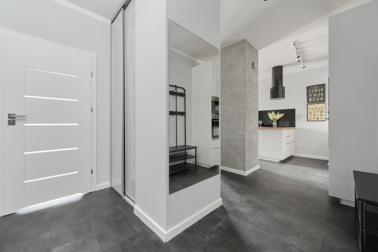 Stylish Kosciuszki Near The Market Square With Free Garage By Renters * Wroclaw